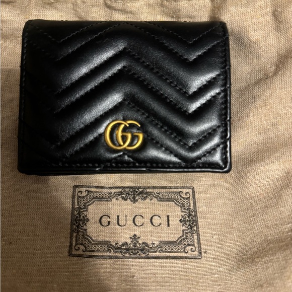 Like new. Used only once or twice. AUTHENTIC - Picture 2 of 2